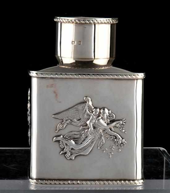 Appraisal: A late Victorian sterling silver tea caddy Maker's mark Deakin