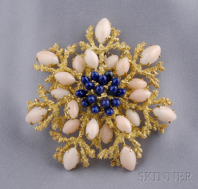 Appraisal: kt Gold Coral and Lapis Brooch the starburst motif centering