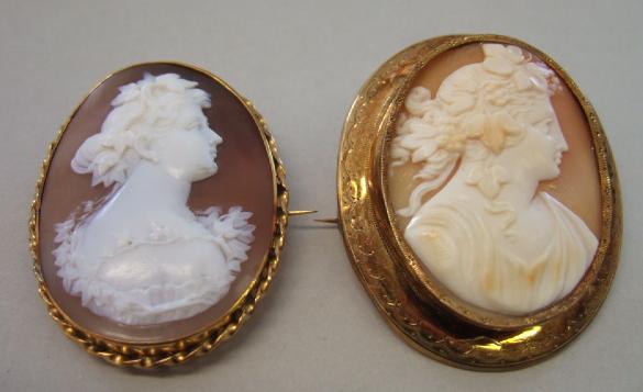 Appraisal: An oval shell cameo brooch carved as the portrait of