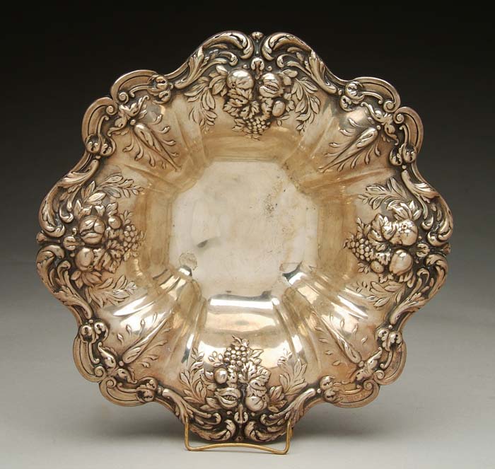 Appraisal: FINE REED BARTON STERLING BOWL IN FRANCIS I PATTERN Bottom