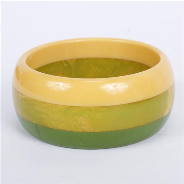 Appraisal: Tri Tone Laminated Bakelite Bangle Bracelet dia