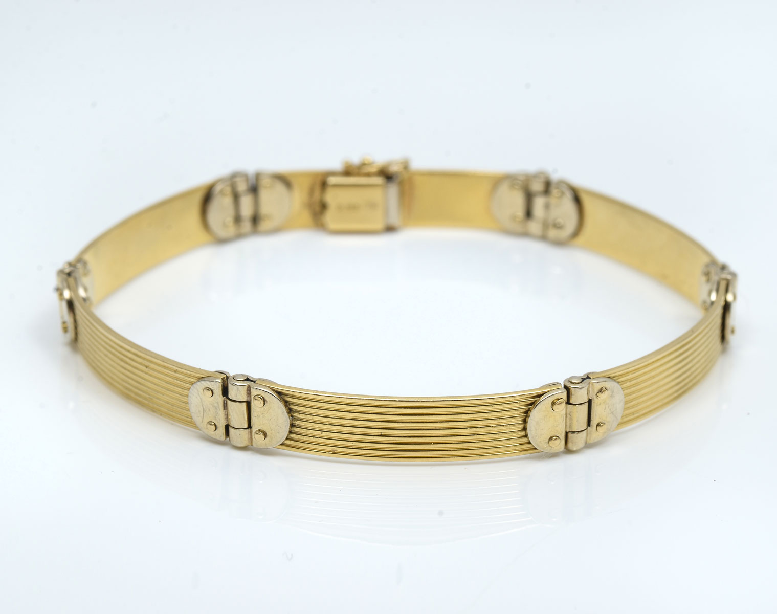 Appraisal: K TONE BRACELET IN THE STYLE OF CARTIER Yellow gold