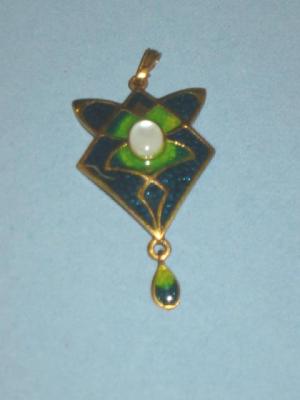 Appraisal: AN ENAMEL ART NOUVEAU PENDANT by M Bennett comprising central