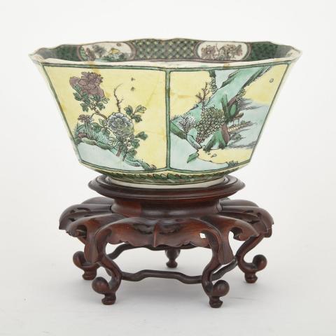 Appraisal: Kangxi Wucai Bowl Mark and of the Period with a