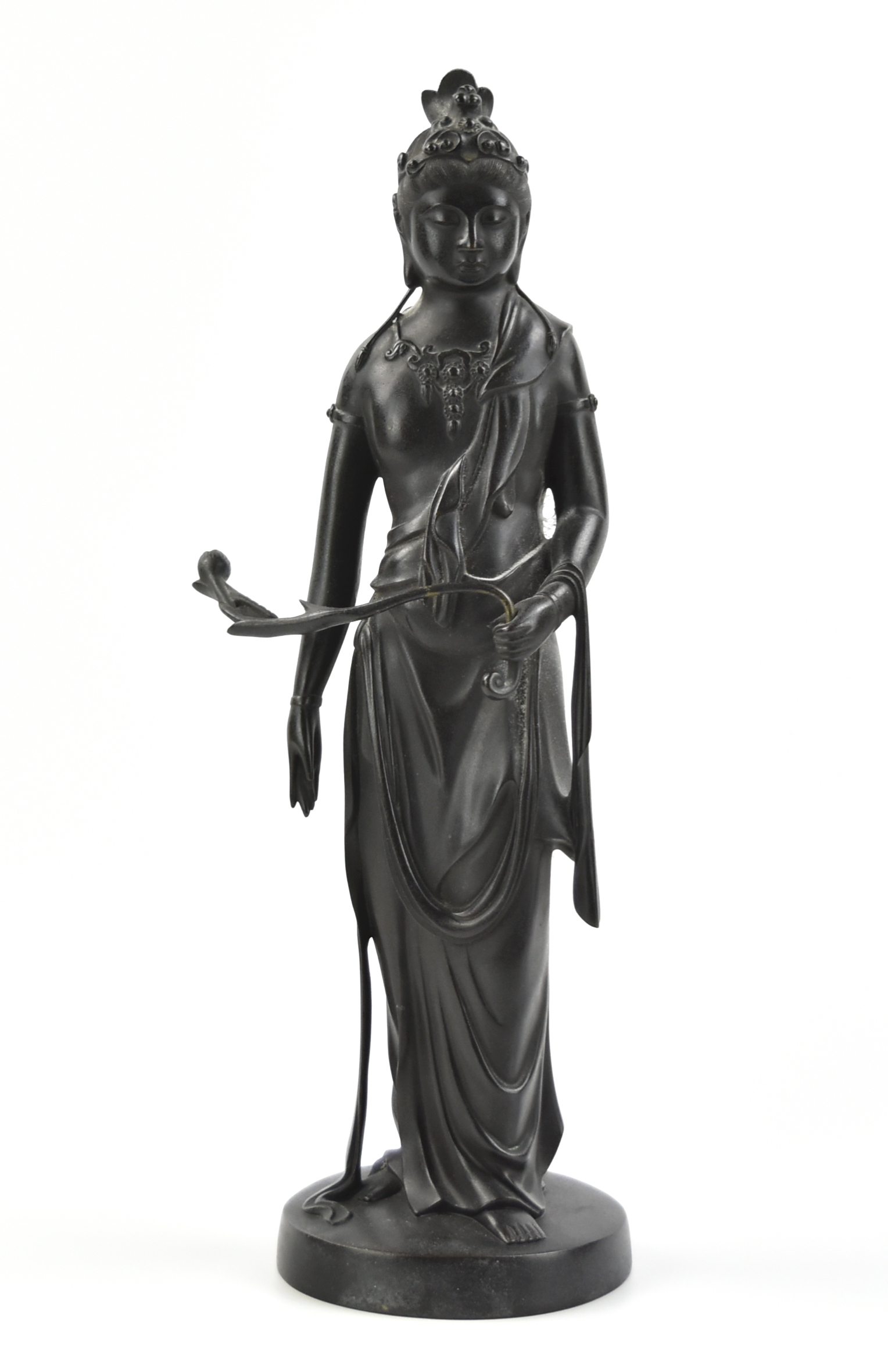 Appraisal: Japanese Meiji period a bronze statue of a guanyin wearing