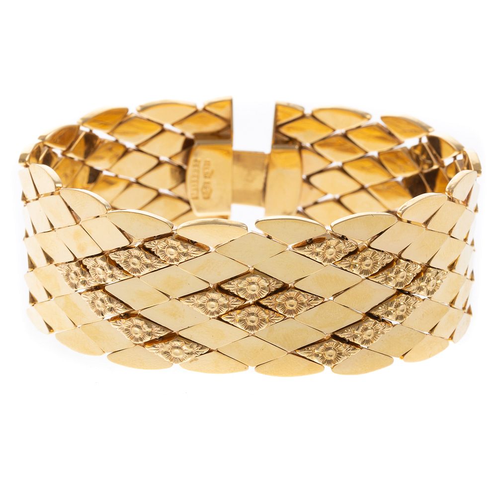 Appraisal: A Wide Track Link Bracelet in K Yellow Gold K