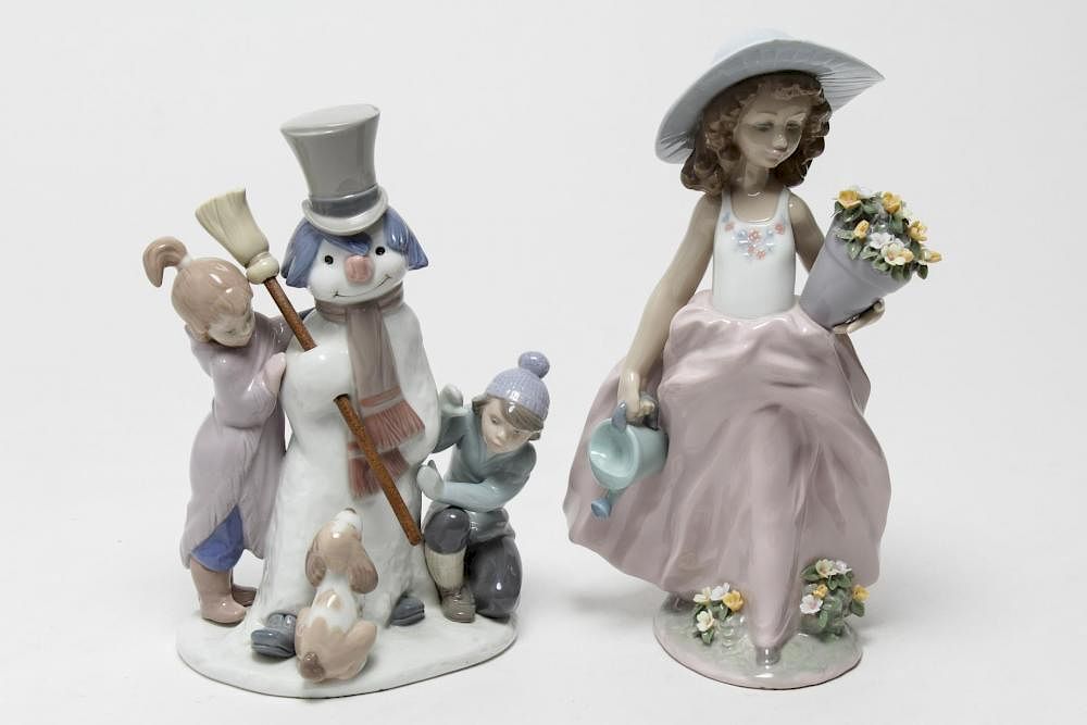 Appraisal: Lladro Porcelain Children Figurines Lladro porcelain figures comprising 'Wish Come