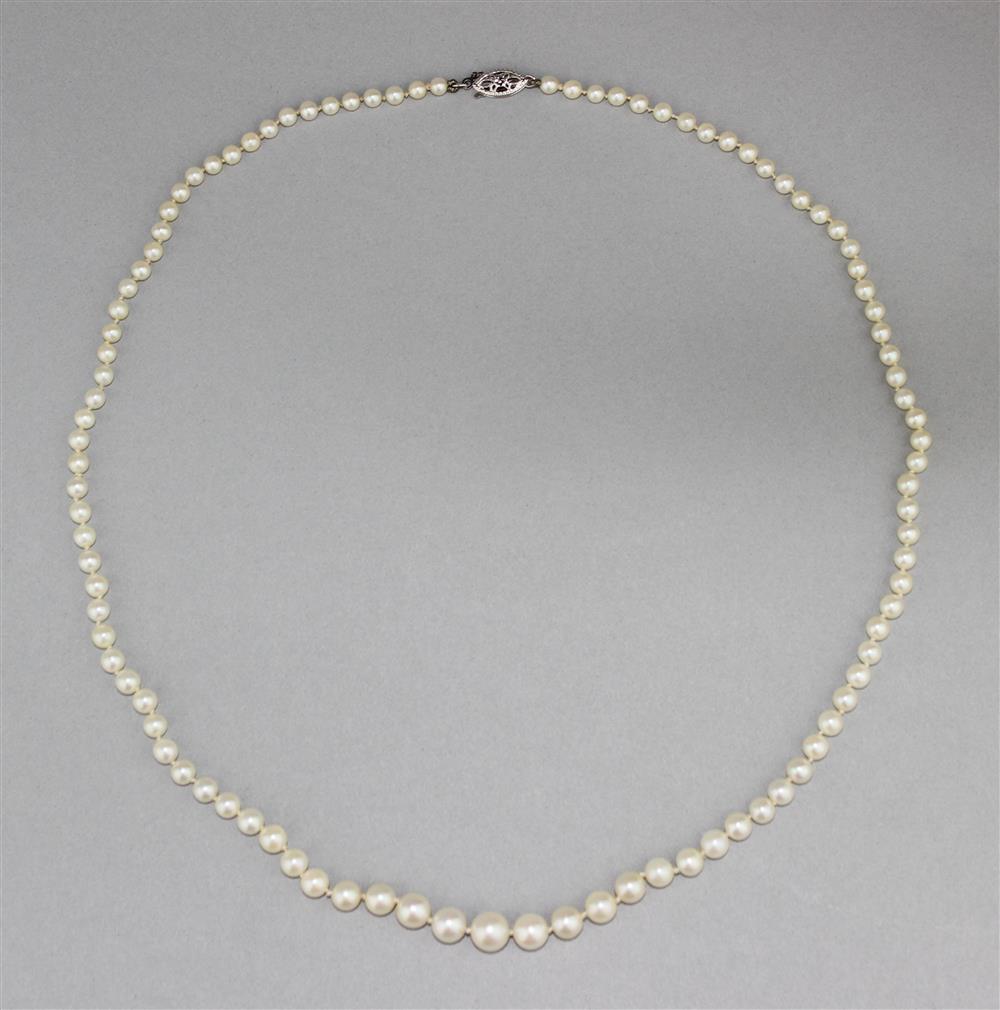 Appraisal: AKOYA GRADUATED CULTURED PEARLS WITH KT WHITE GOLD CLASP the