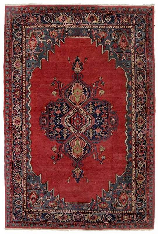 Appraisal: Isparta Carpet Turkish early mid th century large medallion on