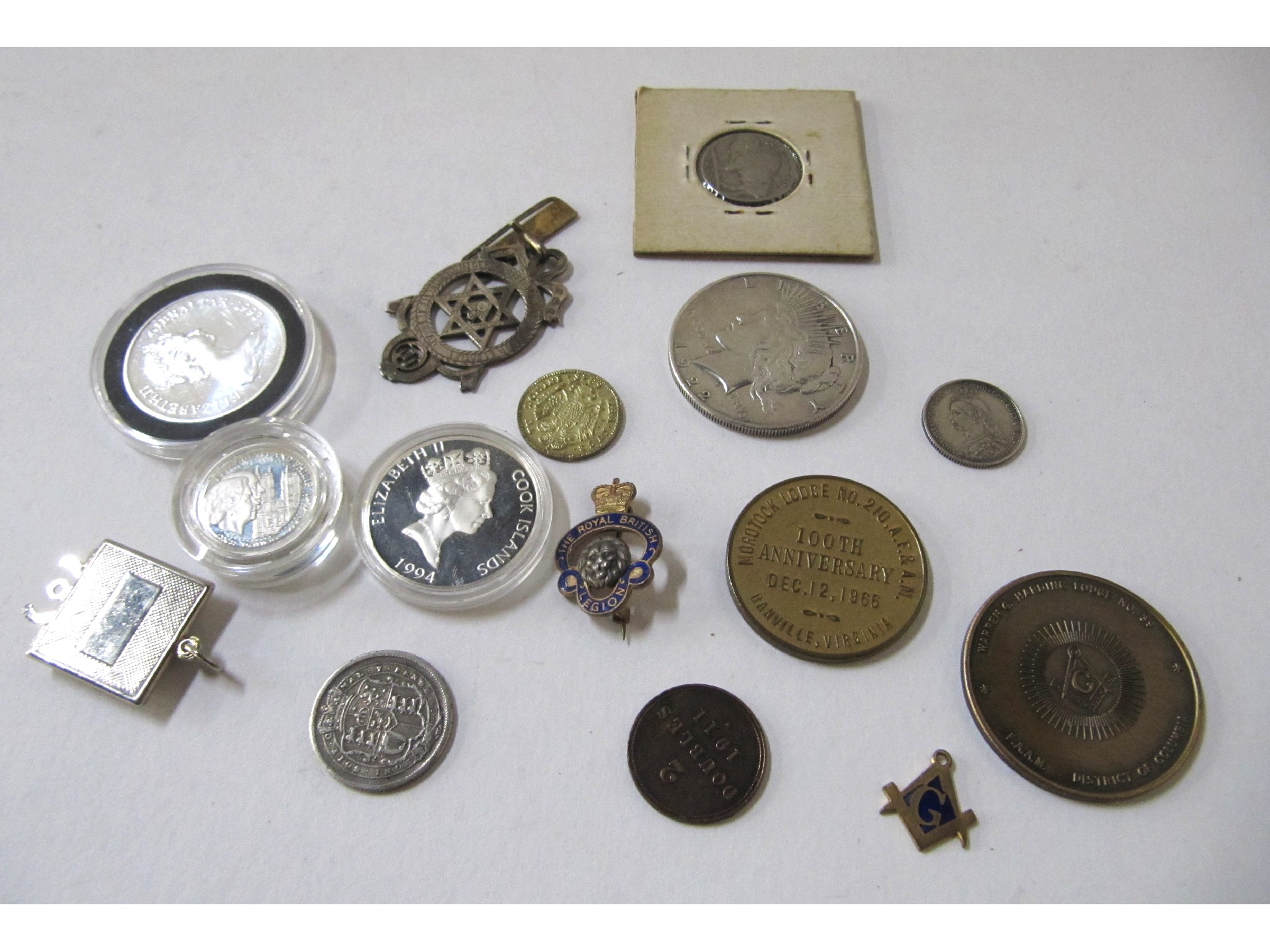 Appraisal: A box of assorted coins medals and badges etc