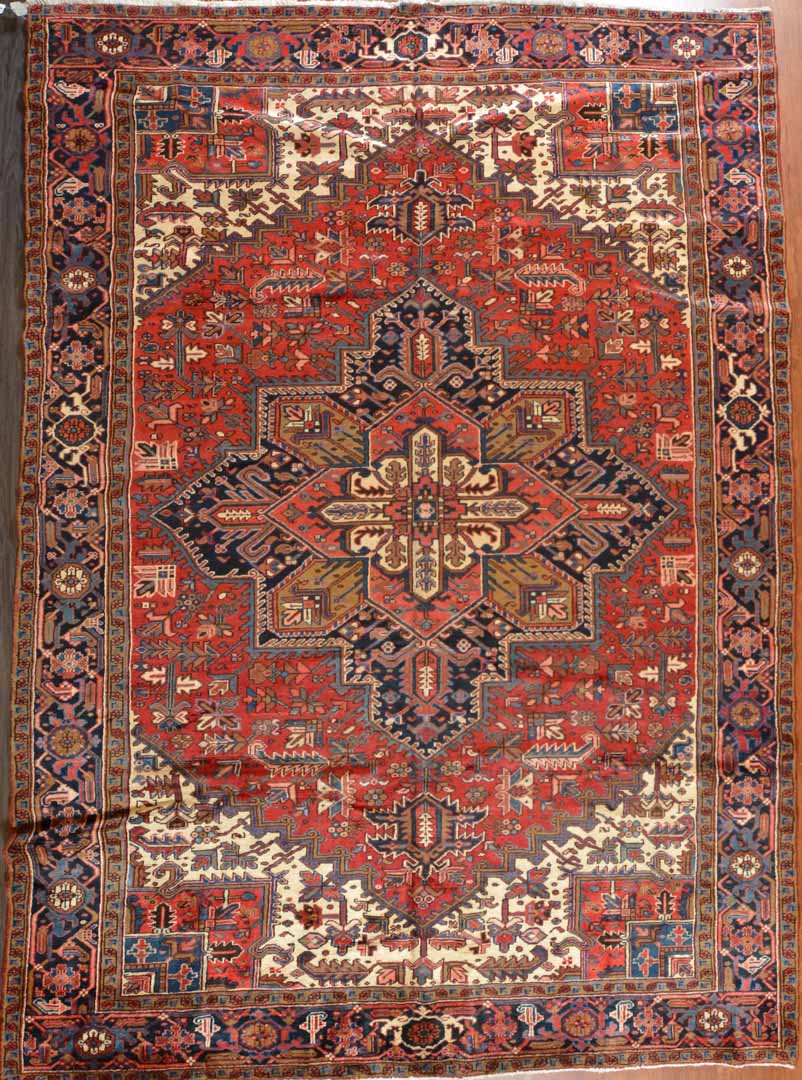 Appraisal: Persian Herez carpet approx x Iran modern Condition Like new