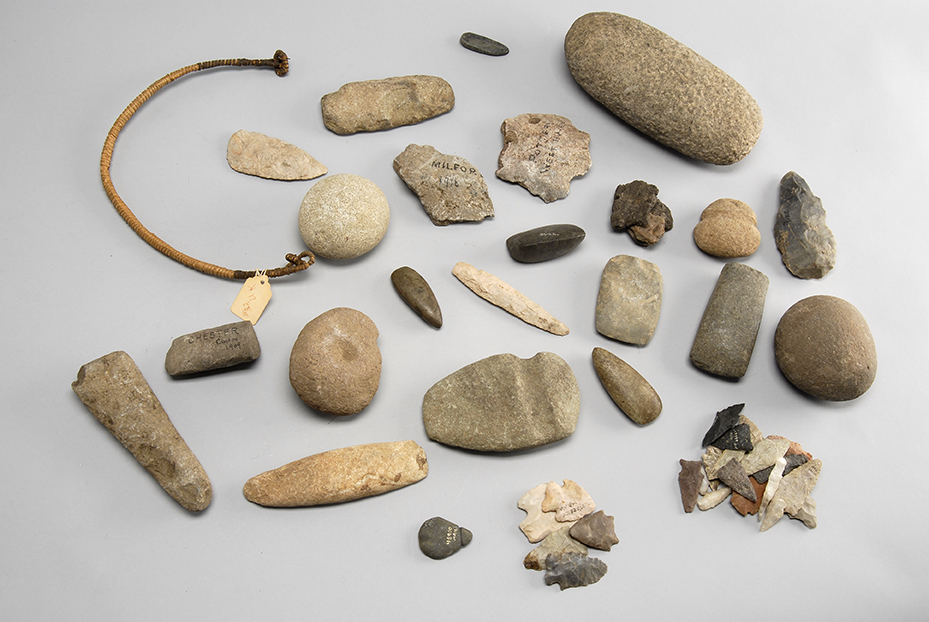 Appraisal: COLLECTION OF THIRTY-SEVEN AMERICAN NATIVE STONE ARTIFACTS Spearheads arrowheads paint