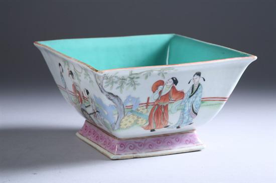 Appraisal: CHINESE FAMILLE ROSE PORCELAIN SQUARE BOWL Tongzhi iron red seal