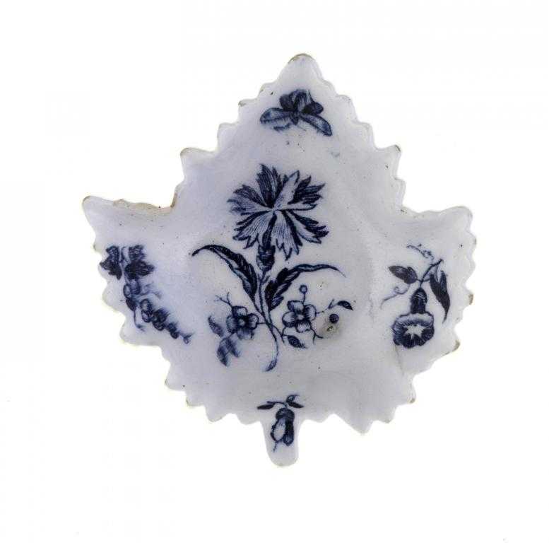 Appraisal: A BRISTOL PICKLE DISH of vine leaf shape transfer printed