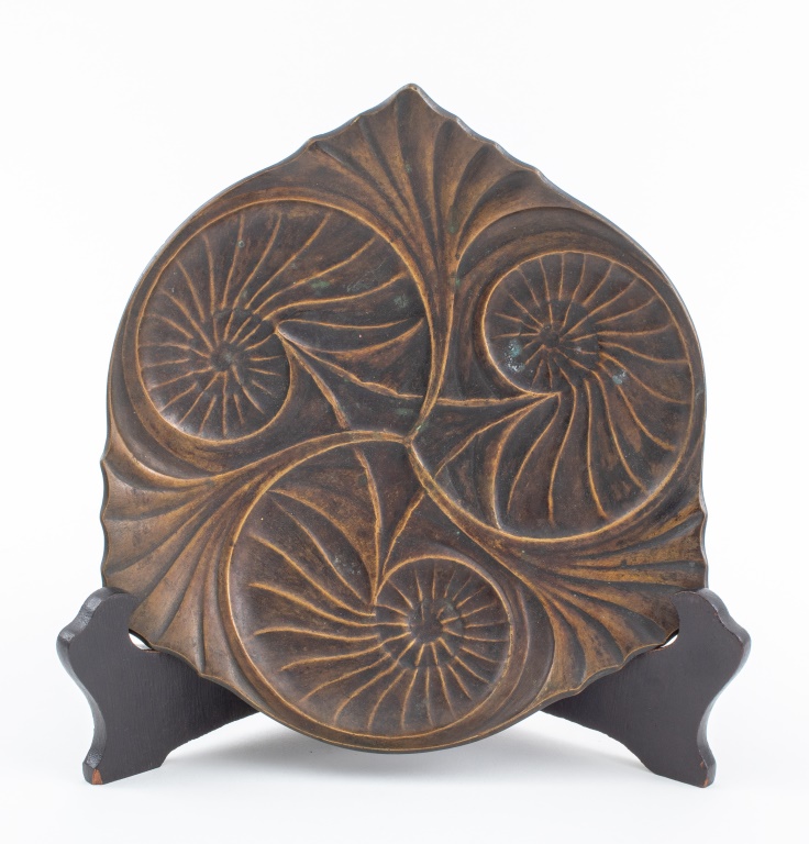 Appraisal: PATINATED BRONZE NAUTILUS MOTIF TRAY Patinated bronze tray plate dish