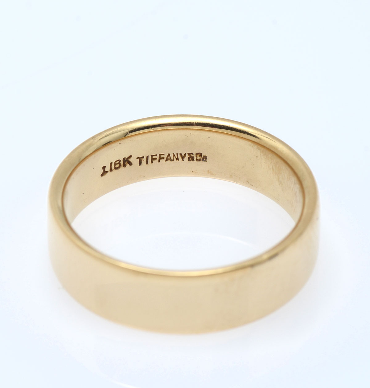 Appraisal: K TIFFANY CO MM CLASSIC BAND Classic yellow gold mm