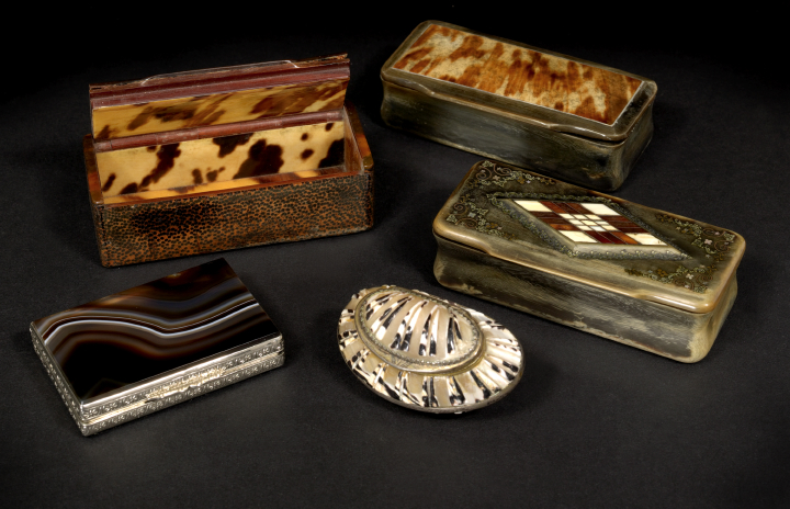 Appraisal: Continental Carved Horn and Tortoiseshell Snuff Box th century of