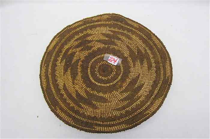 Appraisal: PIT RIVER LOWER KLAMATH INDIAN ROUND BASKETRY TRAY used for