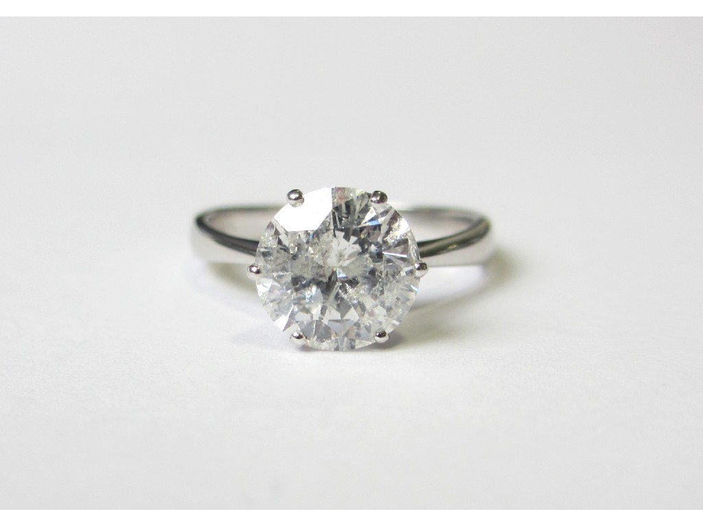 Appraisal: An ct gold white gold diamond solitaire ring with brilliant