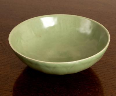 Appraisal: A Chinese Longquan celadon glaze bowl cm diameter