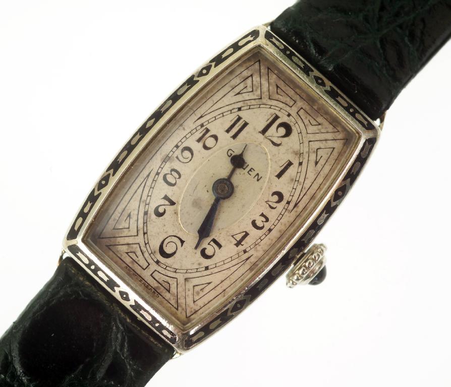 Appraisal: GRUEN A LADY'S 's WRIST WATCH with rectangular dial and