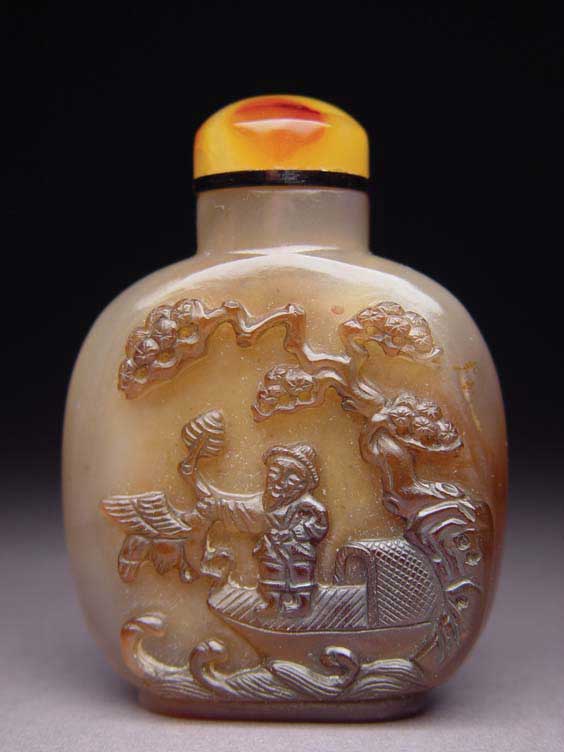 Appraisal: CAMEO AGATE SNUFF BOTTLE Well hollowed cameo carved agate snuff