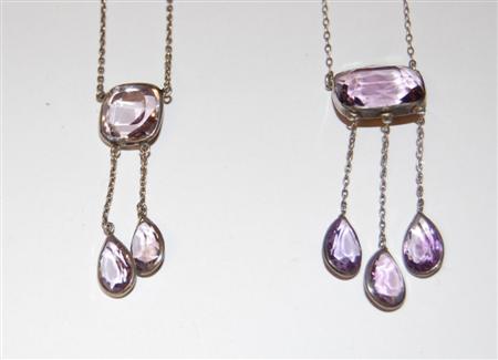 Appraisal: An Edwardian style amethyst necklace collet set with a large