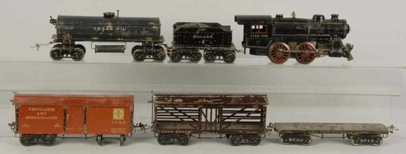 Appraisal: Ives Standard Gauge Freight Train Set Description American Pre-war This