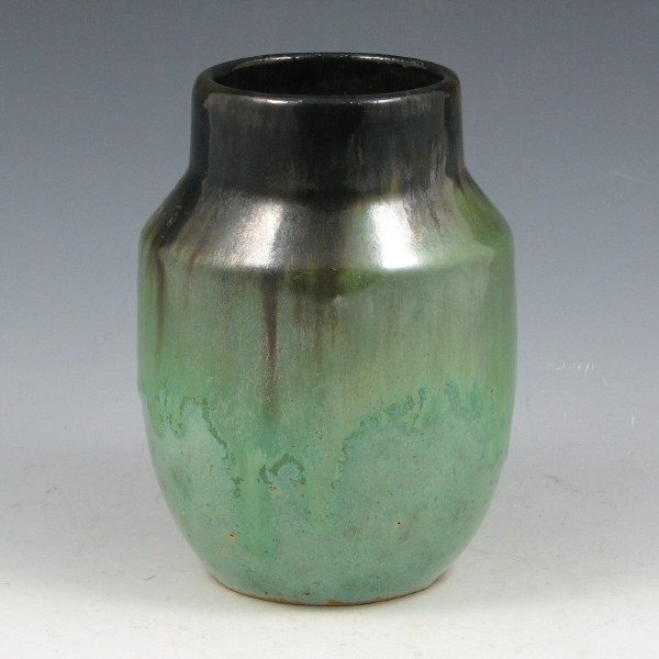 Appraisal: Fulper vase in Flemington Green flambe over a light mint