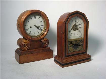 Appraisal: Two mahogany shelf clocks Ingraham th century One a domed