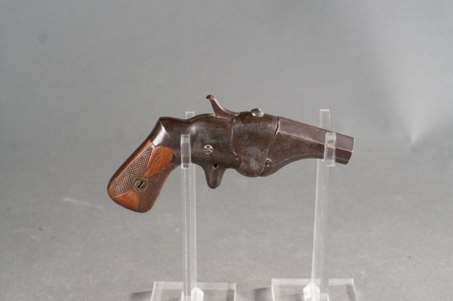 Appraisal: No serial Gray and brown gun with cut-down barrel and