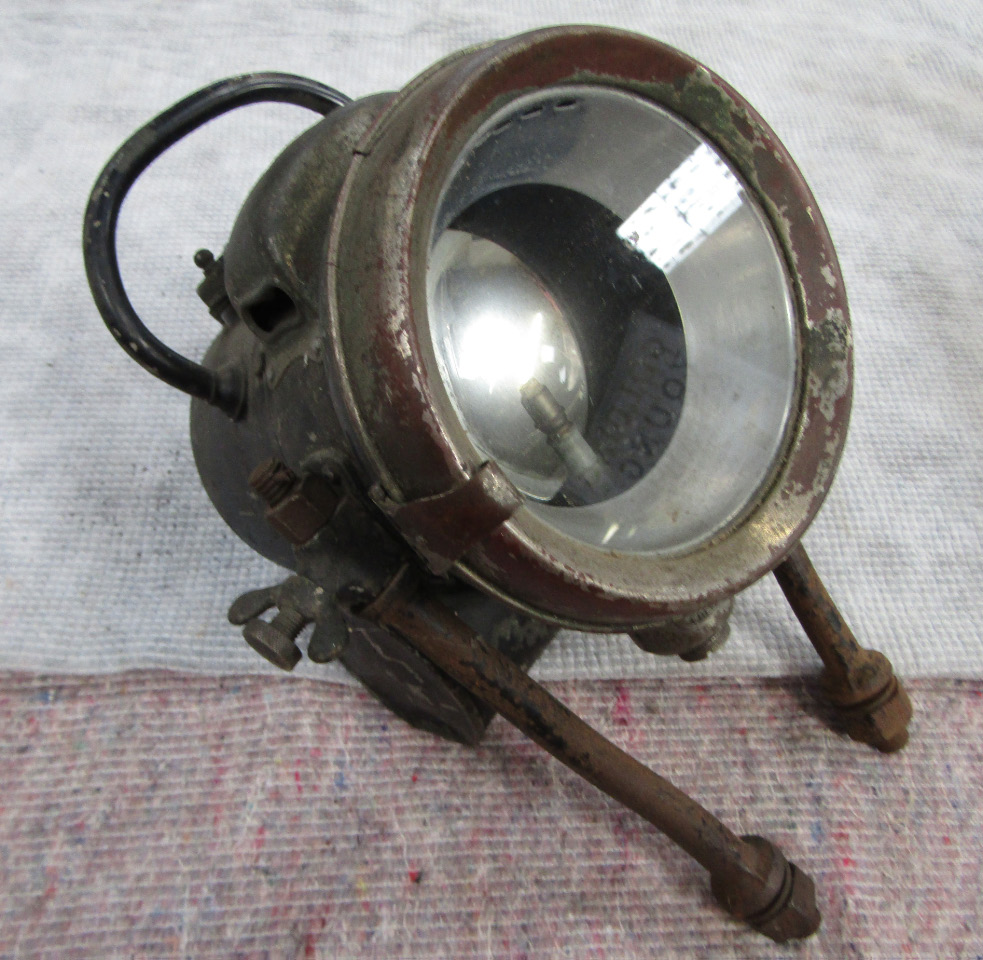 Appraisal: A Powell Hanmer of Birmingham automobile lantern cm high