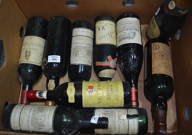 Appraisal: Bottle of Chateau Latour together with two bottles of vintage