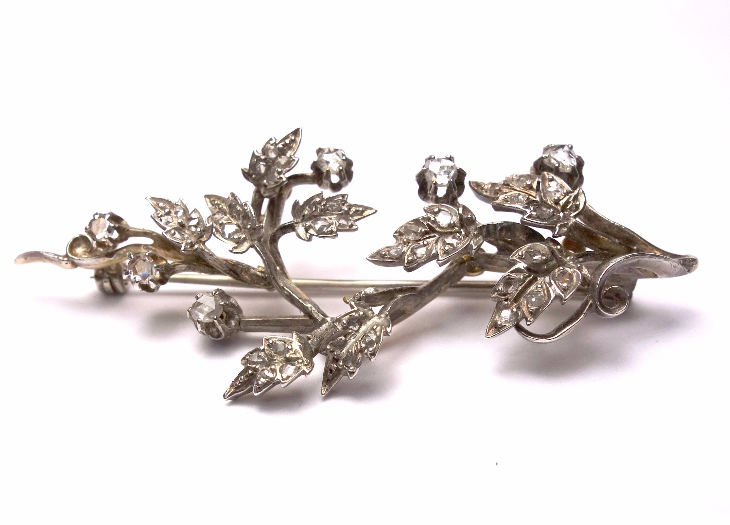 Appraisal: A late Victorian diamond foliate spray brooch in the form