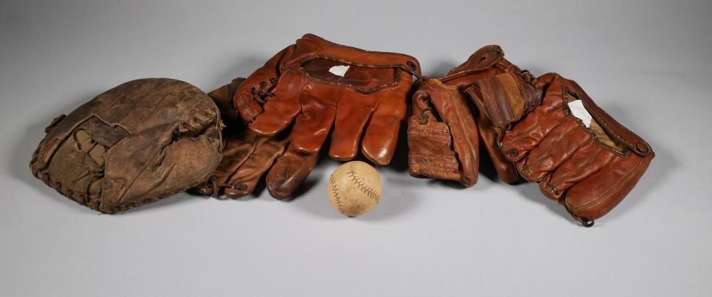 Appraisal: Five vintage baseball leather gloves catchers mitt ball ca -