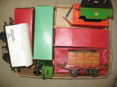 Appraisal: Hornby No Refrigerator van boxed F No Cement wagon boxed