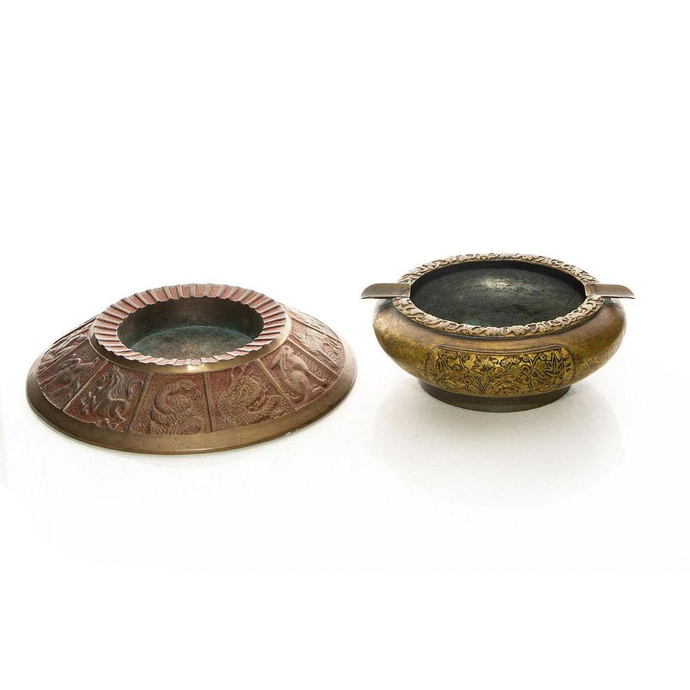 Appraisal: PAIR TH CENTURY ASIAN BRONZE ASHTRAYS with Chinese zodiac design