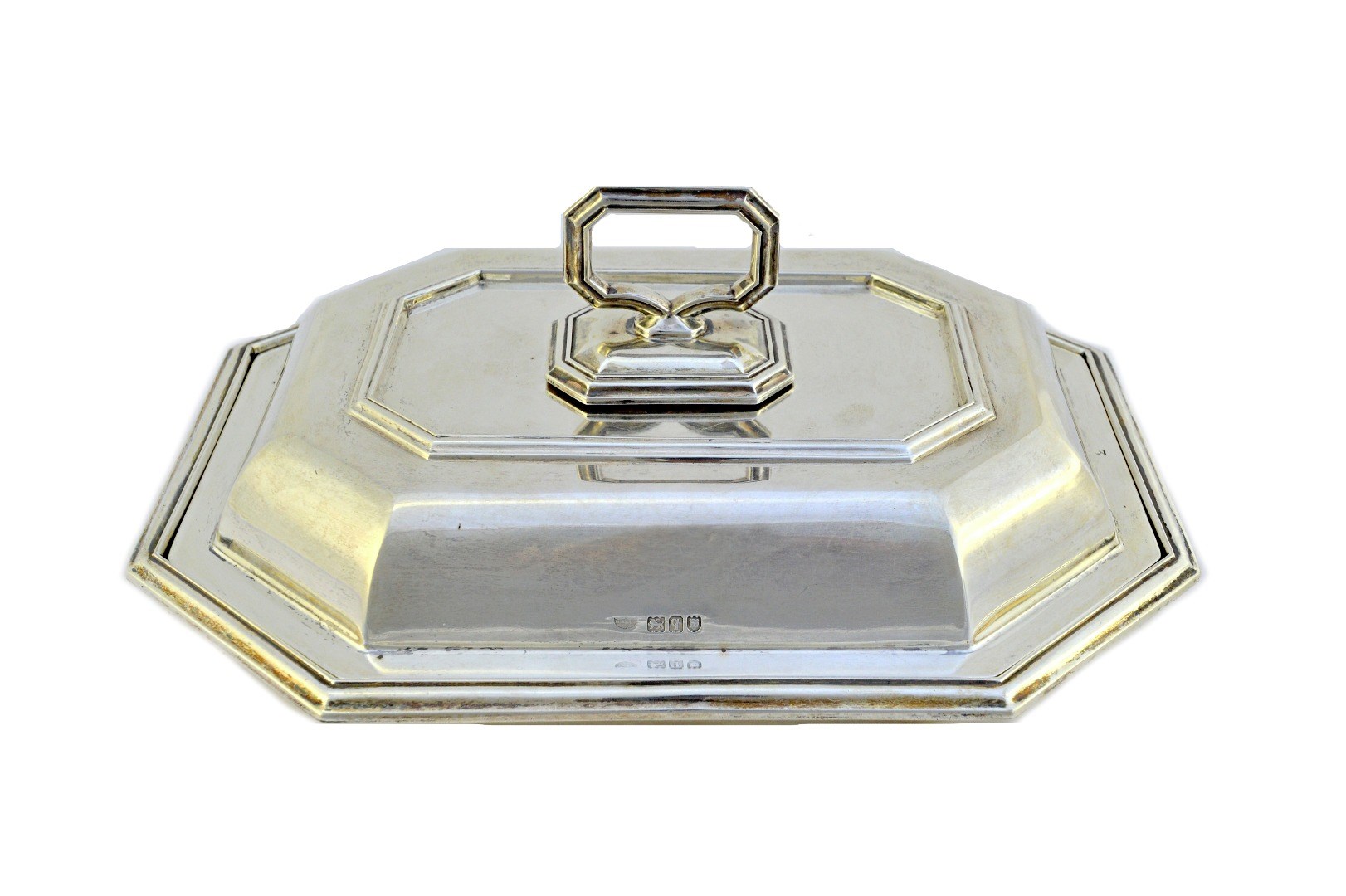 Appraisal: A silver cut cornered rectangular entree dish with a detachable