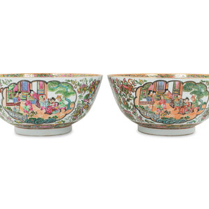 Appraisal: A Pair of Rose Medallion Porcelain Bowls th Century each