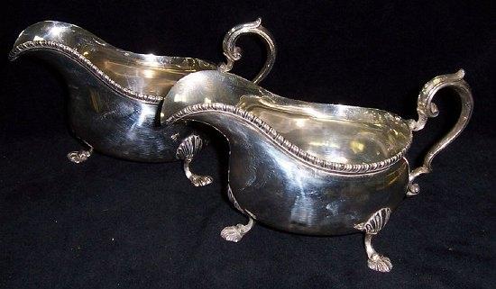 Appraisal: A pair of Old Sheffield plate sauceboats early th Century