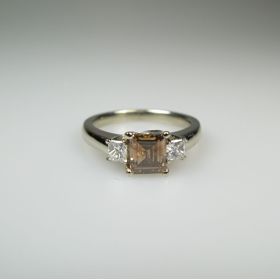 Appraisal: k White Gold Ring set with a emerald cut champagne