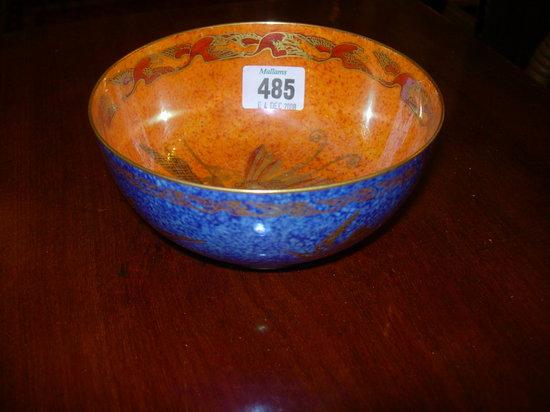 Appraisal: A WEDGWOOD LUSTRE SMALL BOWL the centre decorated with Oriental