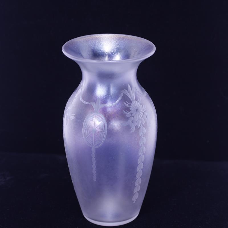 Appraisal: Steuben Art Glass Vase Hawkes Etched in Verre de Soie