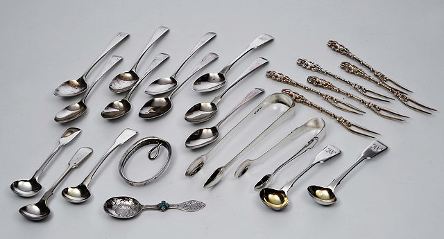 Appraisal: NINE ANTIQUE SILVER TEASPOONS five silver cruet spoons a set