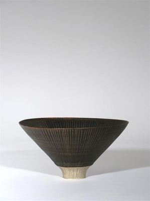 Appraisal: Lucie Rie - a good porcelain sgraffito bowl on slender