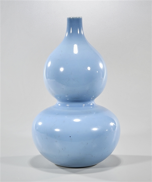 Appraisal: Chinese blue glazed porcelain double gourd vase with six character