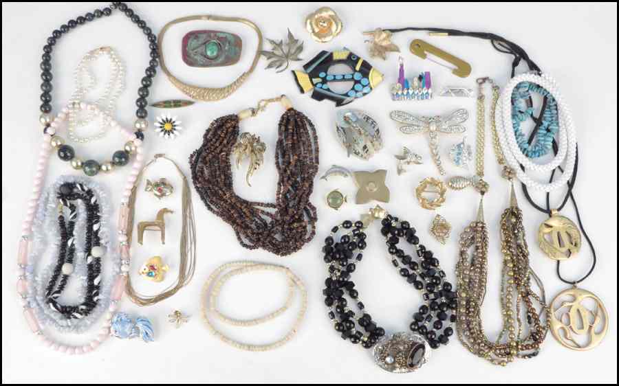 Appraisal: COLLECTION OF BROOCHES Together with a group of necklaces Condition