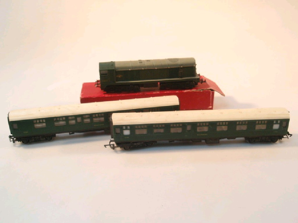 Appraisal: A Hornby OO L Bo-Bo diesel electric locomotive boxed and