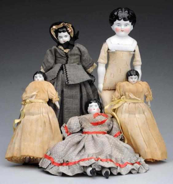 Appraisal: Lot of China Head Dolls All are shoulder head with