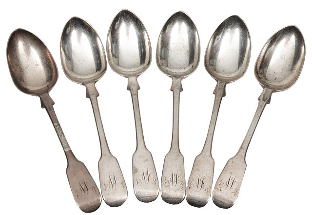 Appraisal: A SET OF SIX VICTORIAN SILVER FIDDLE PATTERN DESSERT SPOONS